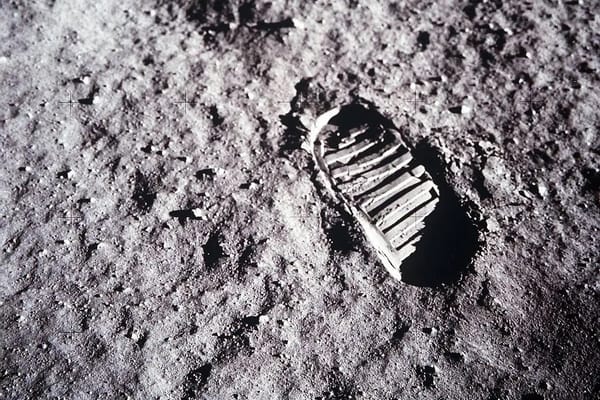 A Timeline of Major Spaceflight Events and Milestones: 1961-1970